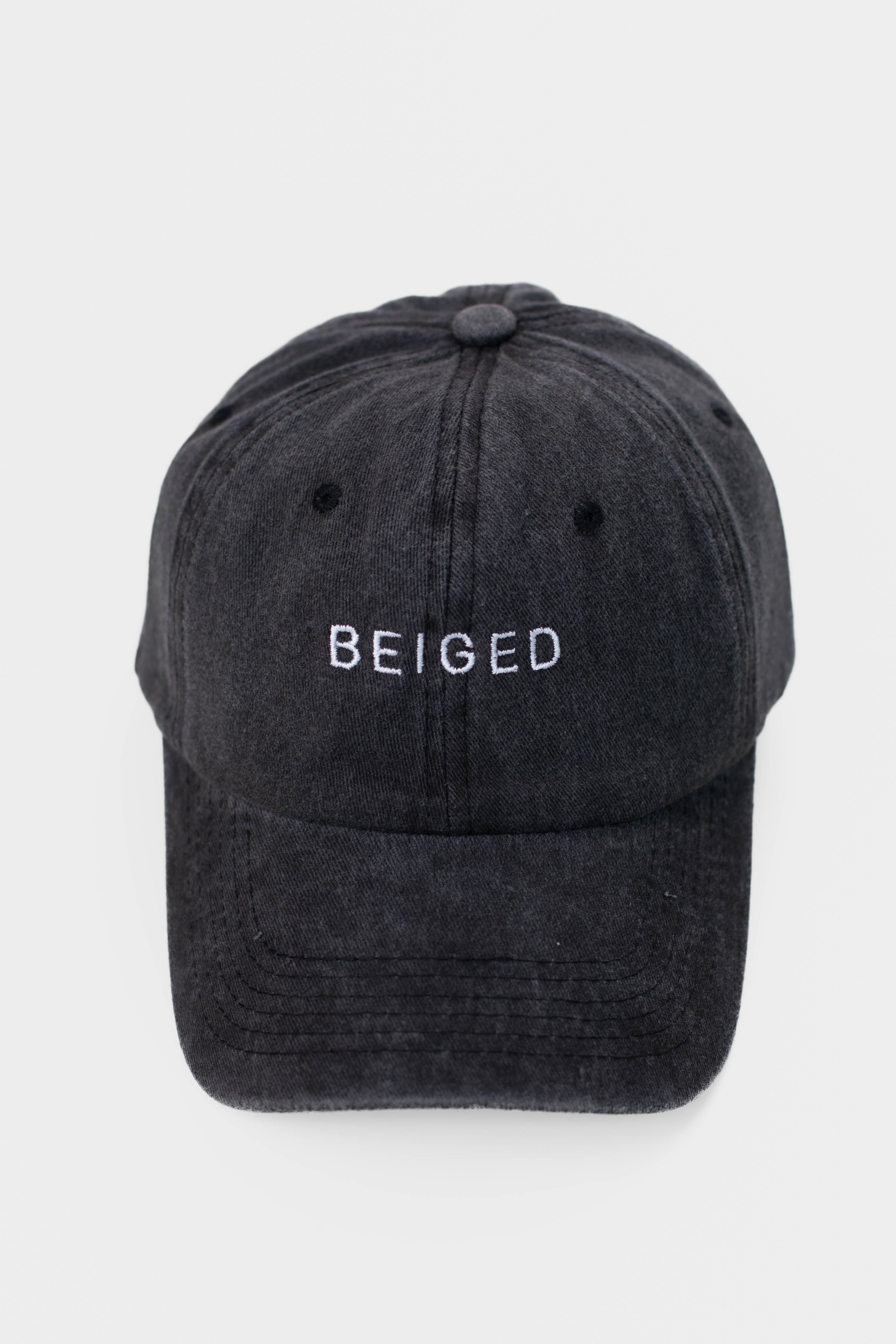 Beiged cap - Washed black