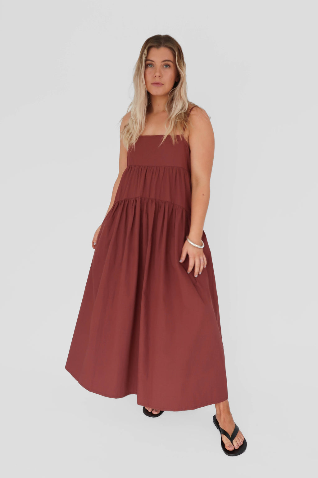 Tiered dress maroon