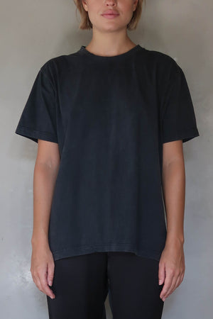 Vintage washed black tee