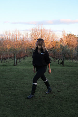 Essential logo fleece - black